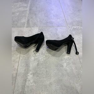 Used Black Shein High Heels with Ankle Buckle Strap size 8 (39)